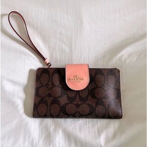 NEW BROWN AND PINK COACH WALLET/WRISTLET